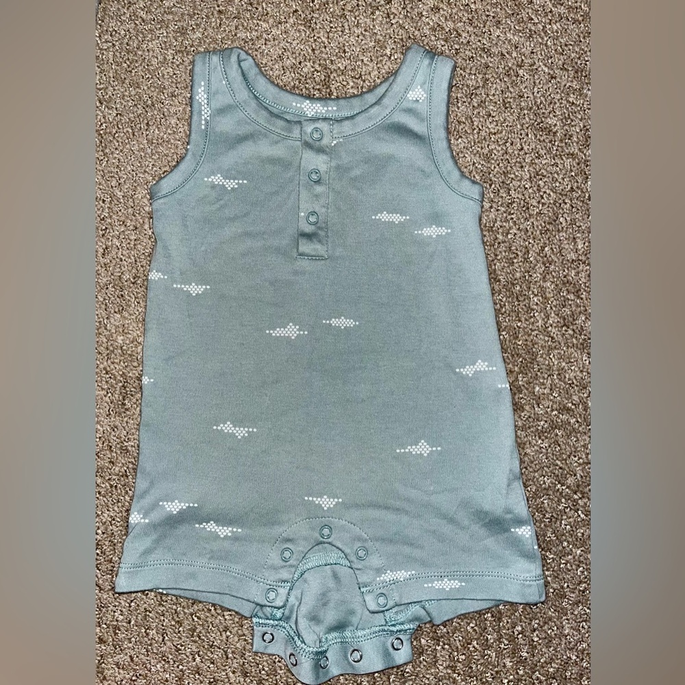 Colored Organics One Piece like new